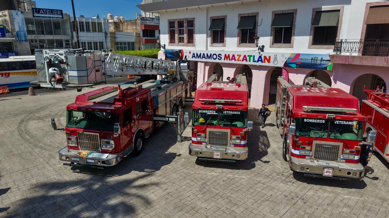 Lee más sobre el artículo Mazatlán Logra Mayor Capacidad de Respuesta con Carros y Equipo de Bomberos: Estrella Palacios