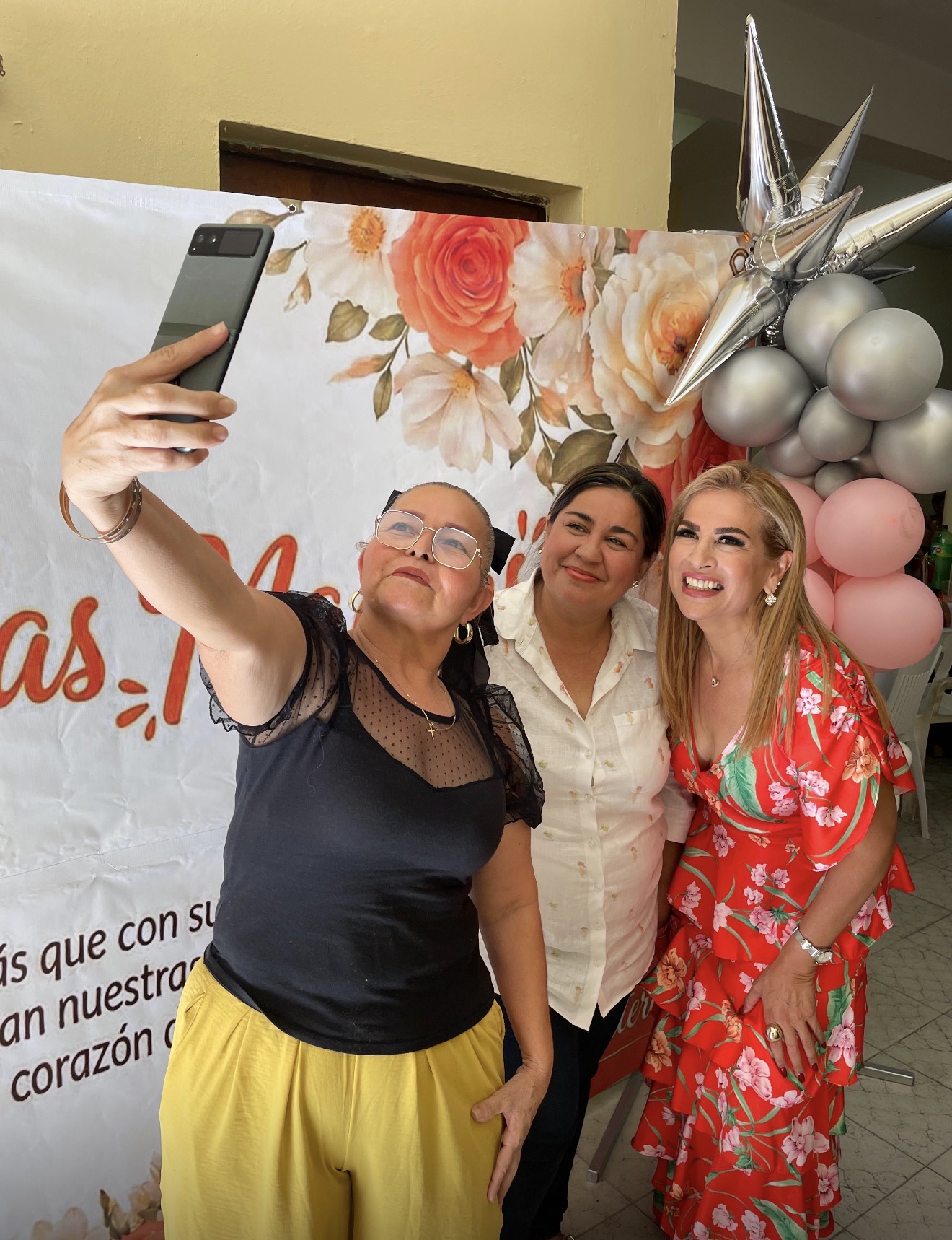 Lee más sobre el artículo My-Lai Quintero festeja a mamás mazatlecas