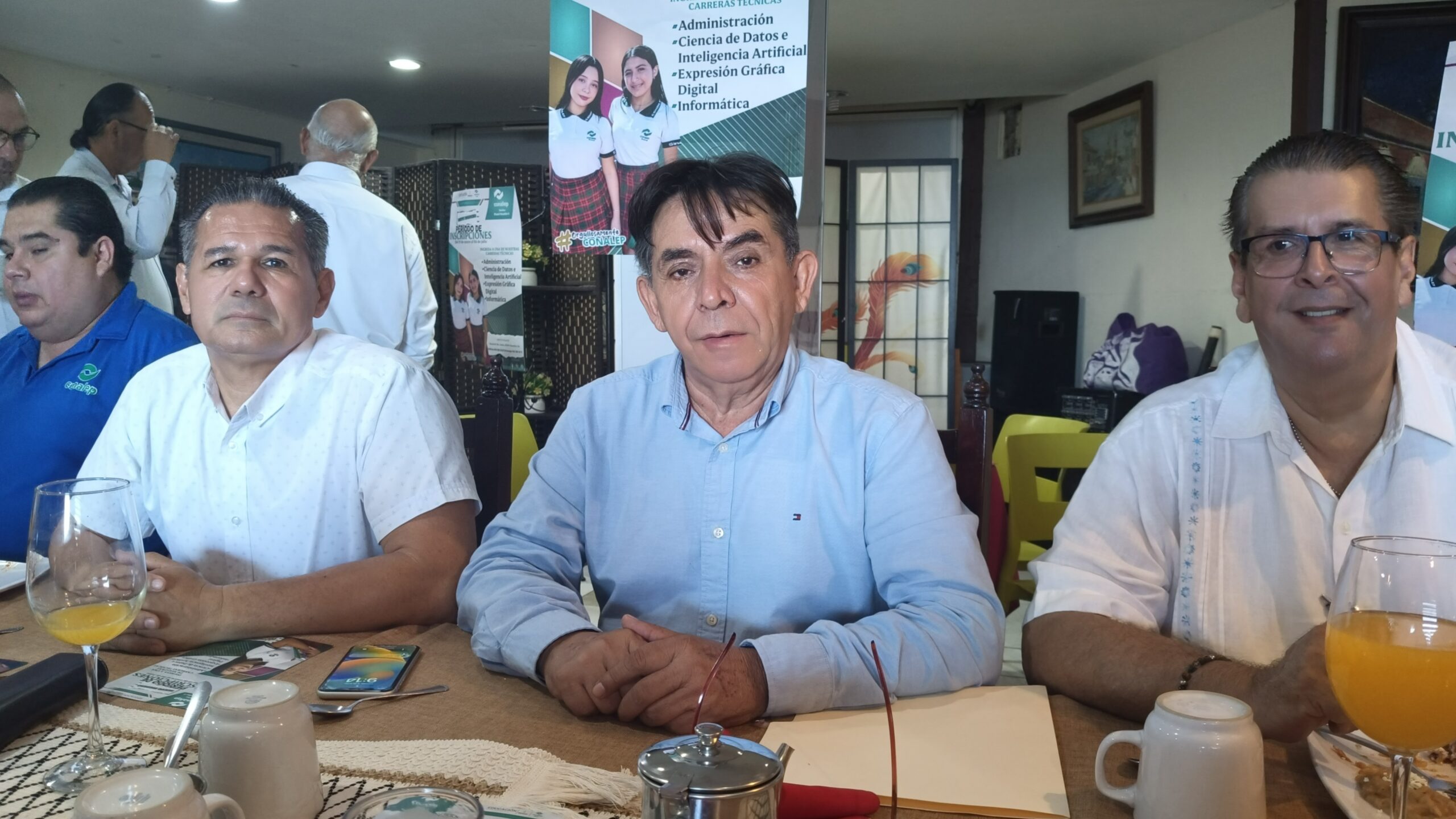 En Conalep II Hay Espacio Para Preparatoria y Carrera Técnica