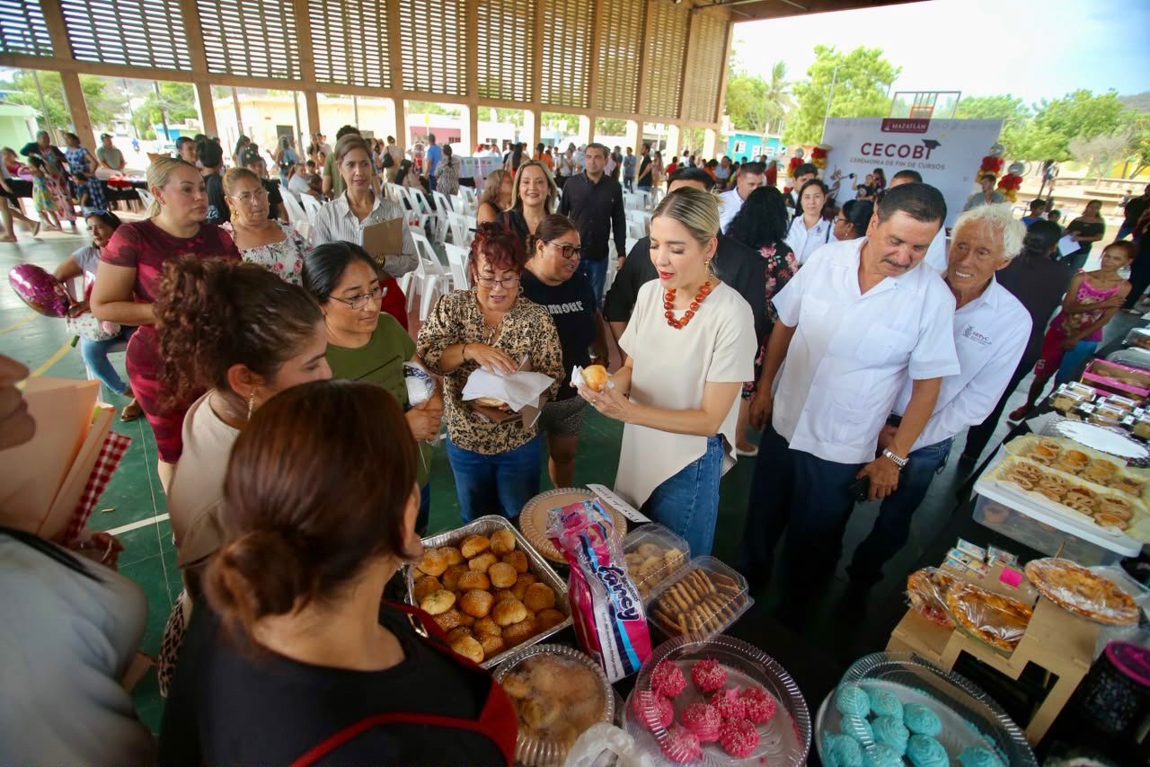Mas de 2 mil 700 Personas se han Graduado en el CECOBIS