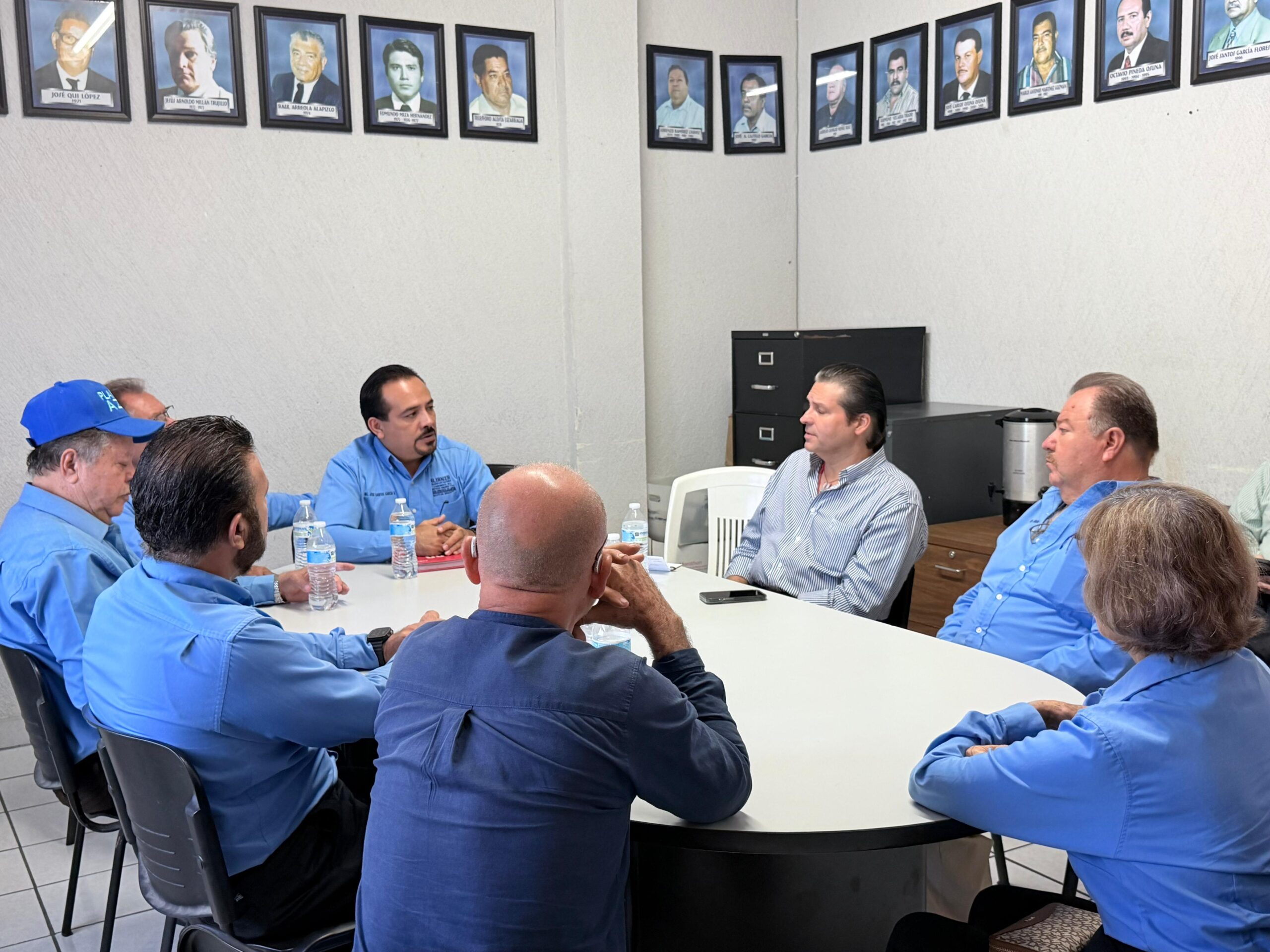 Directiva de Camioneros Recibe a Mario Zamora en Mazatlán