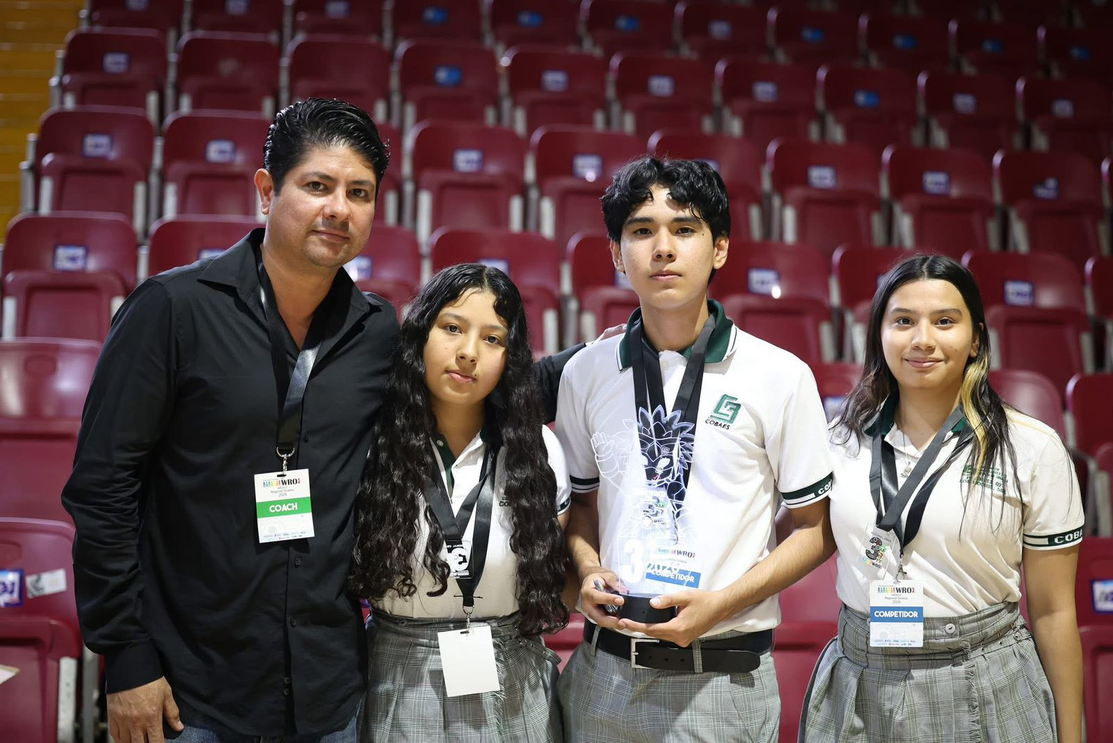 Lee más sobre el artículo Alumnos de COBAES Viajarán a China y Ontario, California
