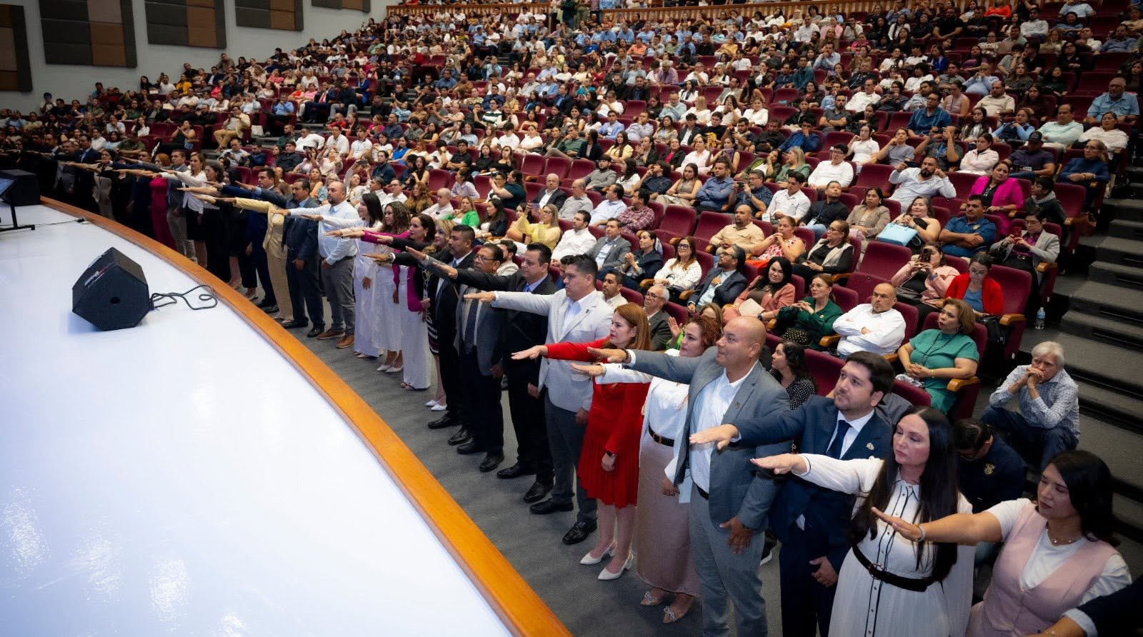 Aprueban Comisión que Diseñará Acciones de Lucha para Exigir Presupuesto Federal