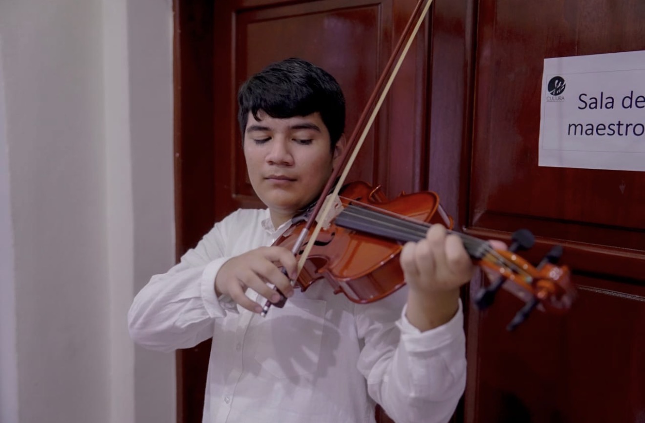 Jóvenes violinistas muestran su talento en recital del CMA