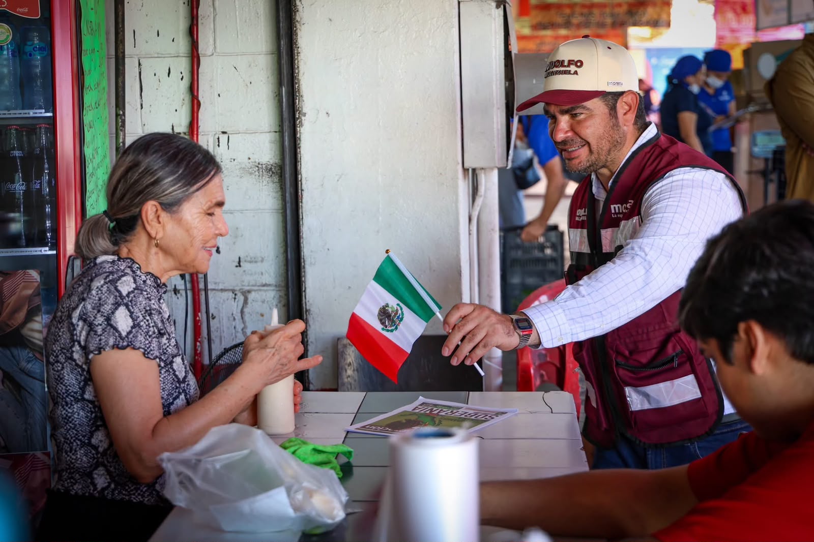 Rodolfo Valenzuela Sánchez, Recorrió el Mercado de Abastos
