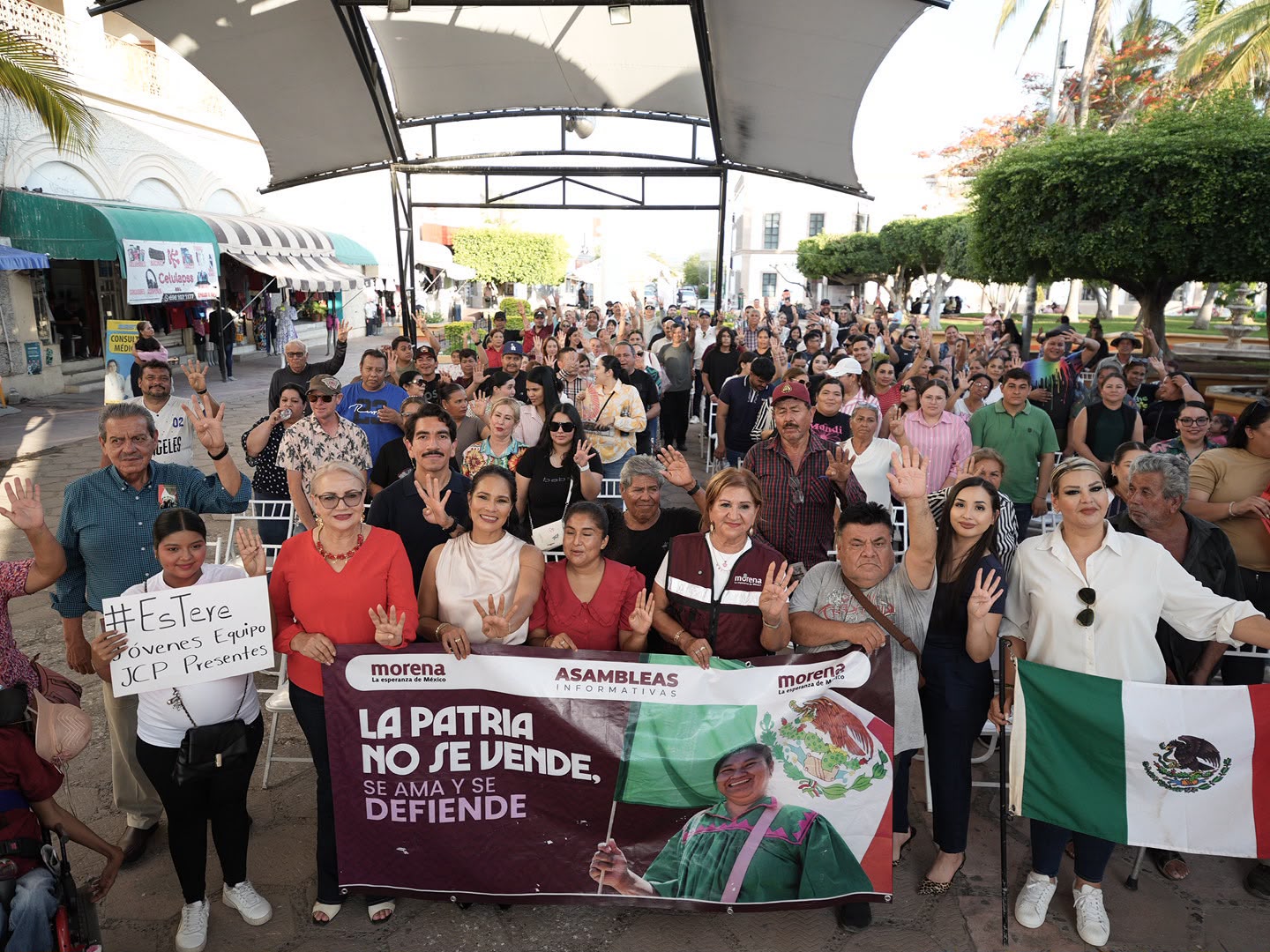 Tere Guerra llegó a La Cruz de Elota