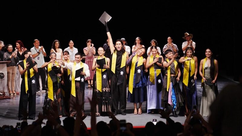 El vuelo de los «Nómadas»: Una noche histórica y de profunda emoción en la graduación de la Generación XXIV de la EPDM