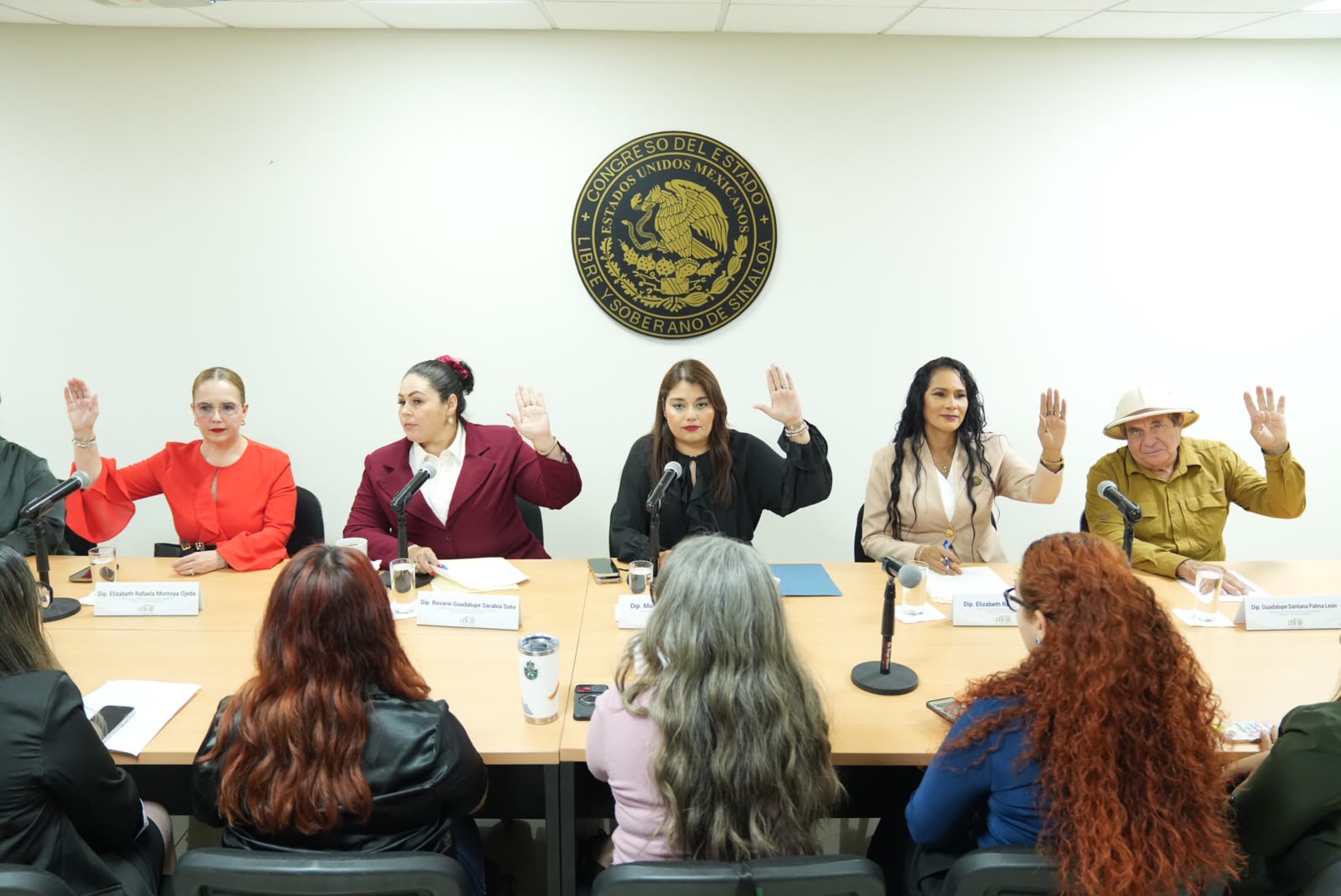Comisión de Asuntos Obreros sostiene reunión con promotoras de permisos laborales a mujeres cuidadoras