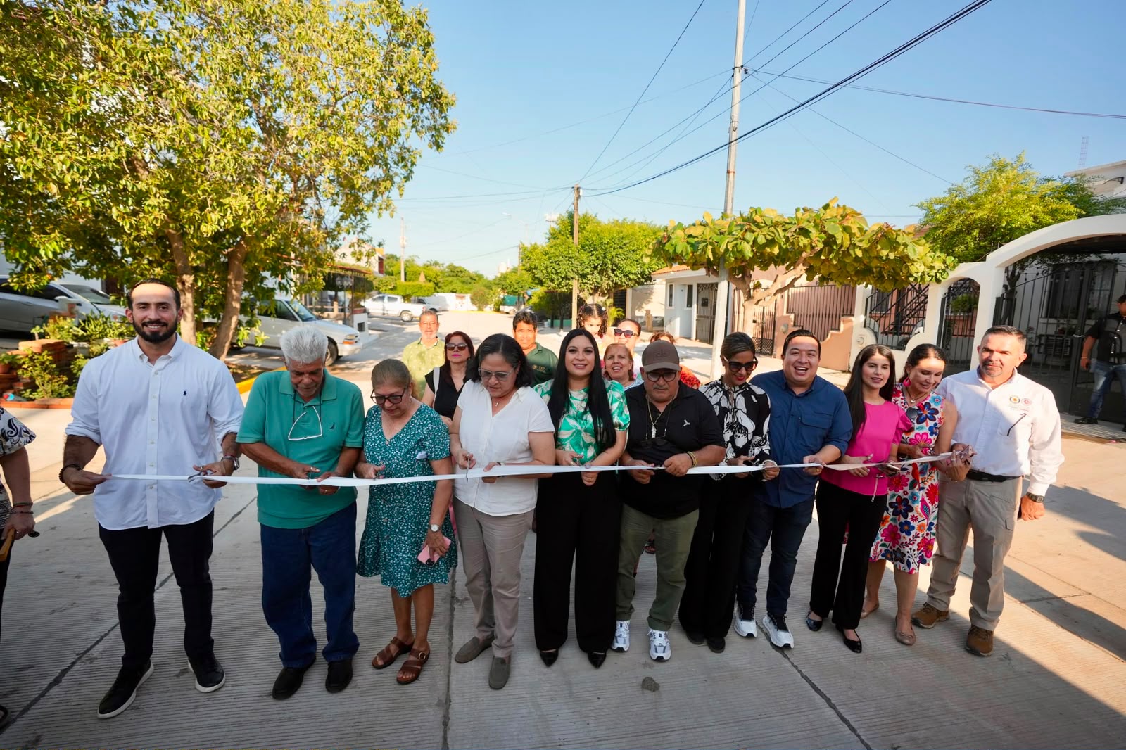Minerva Osuna inaugura rehabilitación de la calle Cerrada Cardenal en Arboledas III