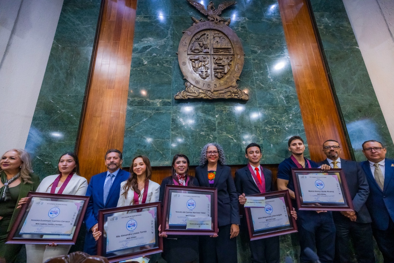 Lee más sobre el artículo Graciela Domínguez Nava Entregó Hoy el Premio al Mérito Juvenil de Sinaloa