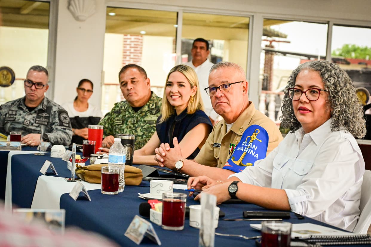 Graciela Domínguez Nava Presidió la Mesa de la Paz y Seguridad con alcaldes del sur