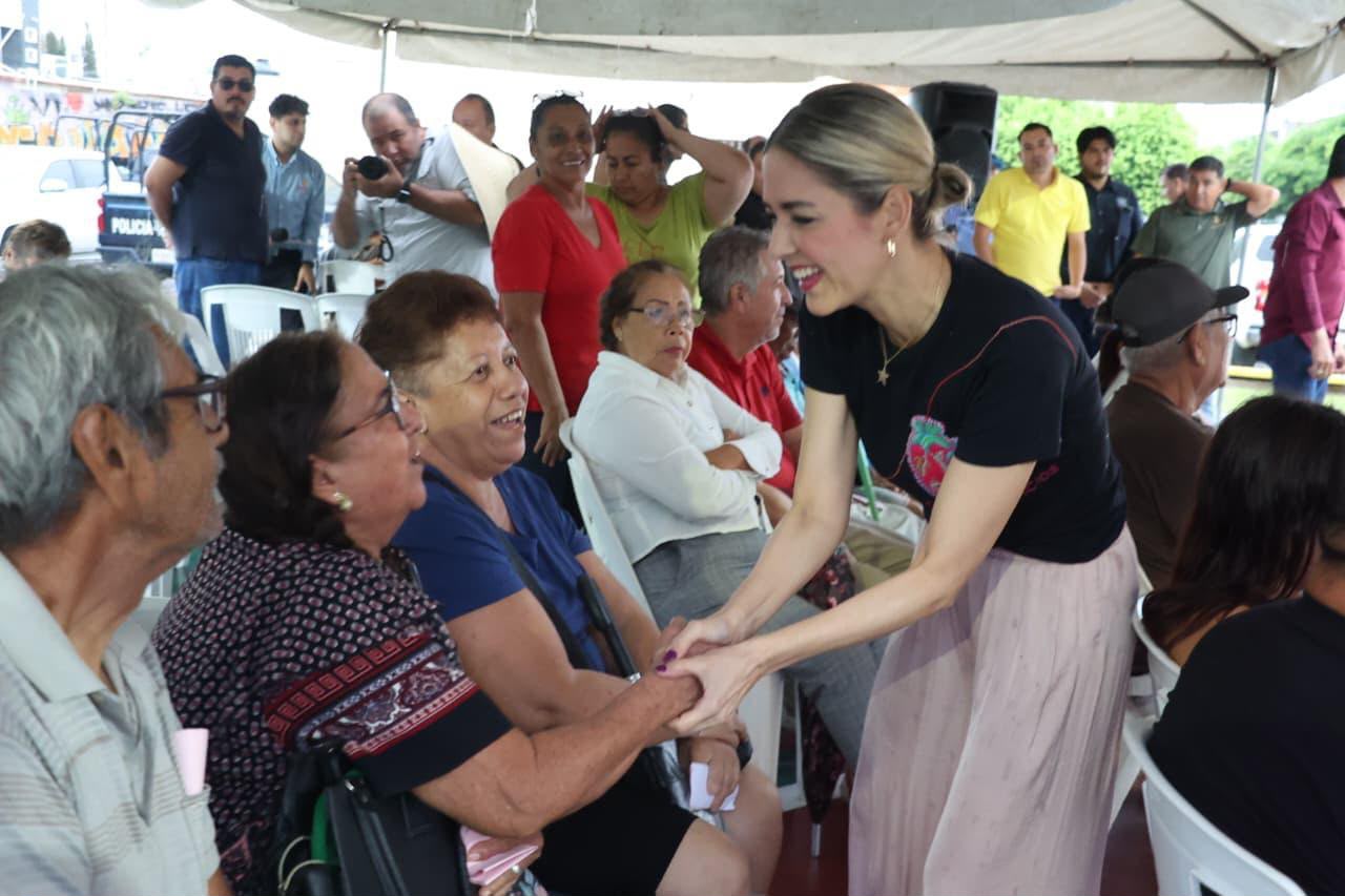 Hoy Llegó el Gobierno Municipal a Villas del Rey