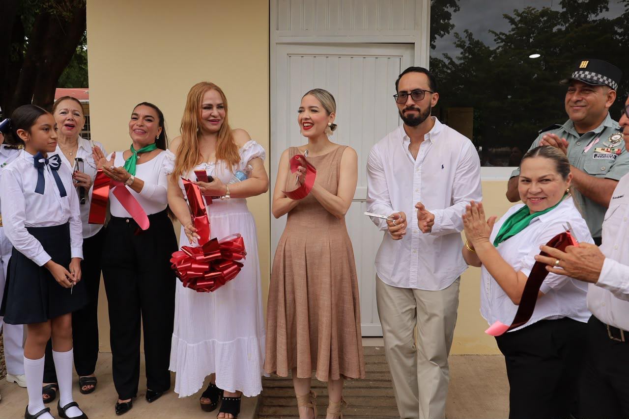 Primaria de Villa Verde Estrena Aula de Medios