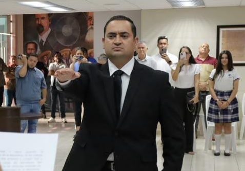 Abraham Alfonso Ávalos es el Nuevo Secretario del Ayuntamiento