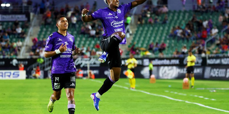 Golea Mazatlán FC a León