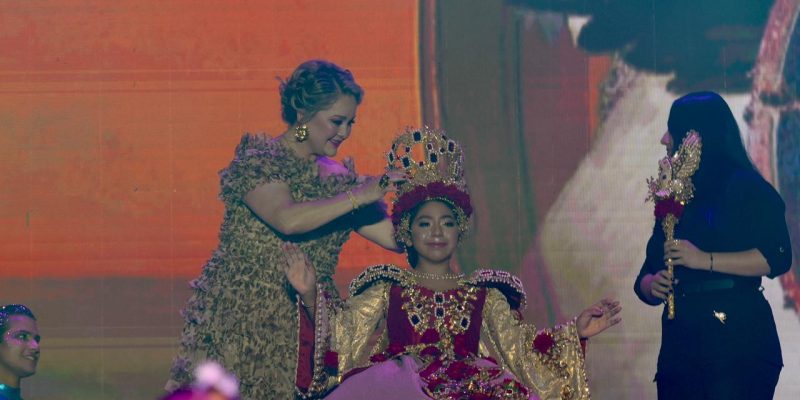 Más de 20 mil personas en las presentaciones de Lara Campos y Belinda