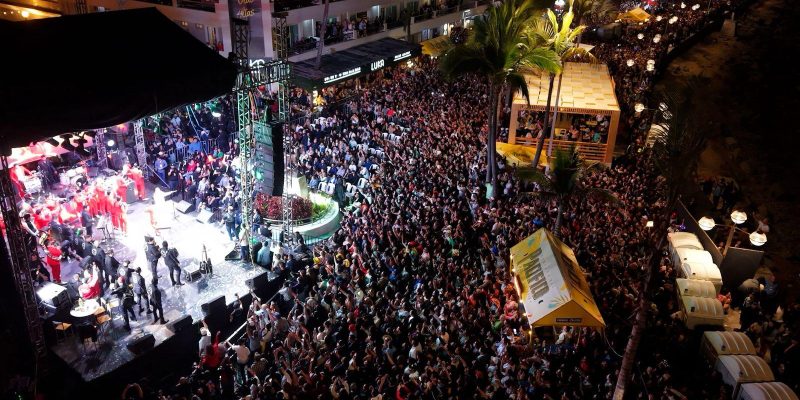 Más de 75 mil Personas Fueron Ayer al Estadio y Olas Altas