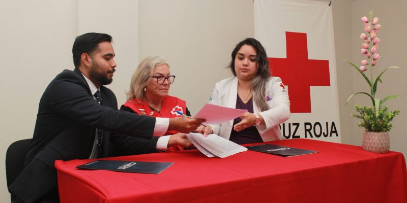 Firman Acuerdo Cruz Roja Mazatlán y Universidad CDEFIS
