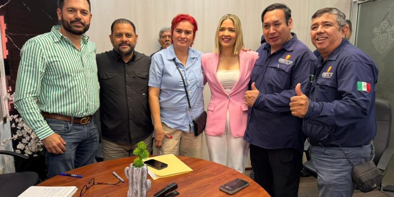 Atiende Estrella Palacios a integrantes del colectivo Guerreros Azules A.C.