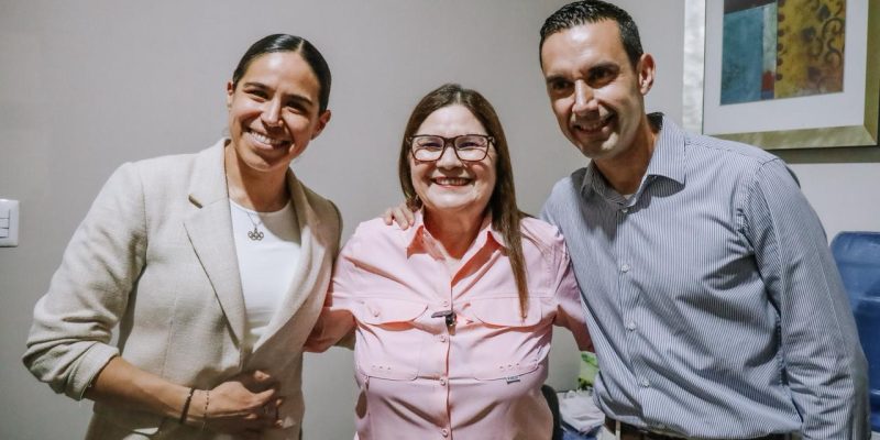 Reúne Imelda Castro a César Ramos y Karen Díaz, Árbitros FIFA