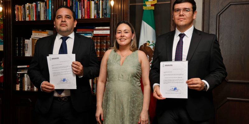 Yeraldine Bonilla Toma Protesta a dos Nuevos Funcionarios