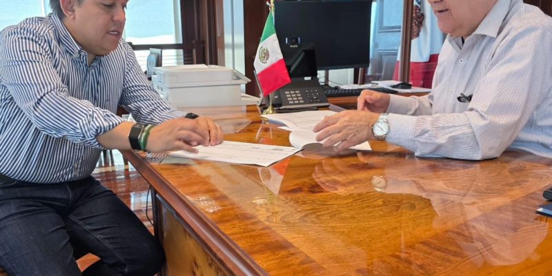 Sostienen Encuentro el Rector Jesús Madueña y el Diputado Ricardo Madrid