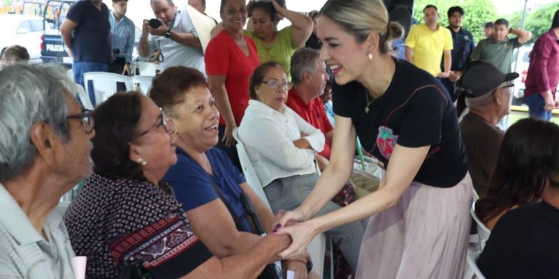 Hoy Llegó el Gobierno Municipal a Villas del Rey