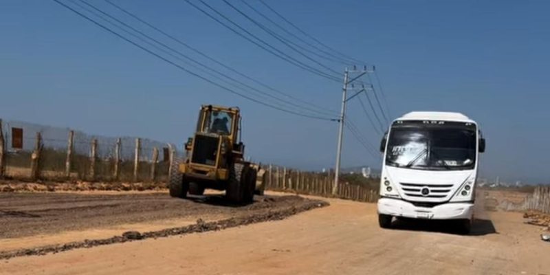 Reparan tramo de la Avenida Santa Rosa