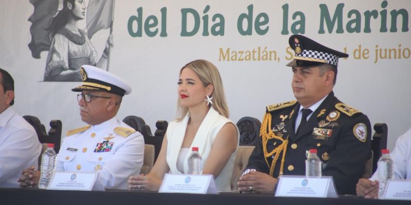 Autoridades del Estado y Municipio y Navales Celebran en Mazatlán el Día de la Marina