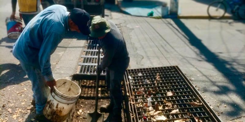 Limpian Rejillas Pluviales de Mazatlán