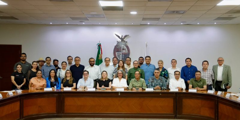 Con Sectores Sociales Busca Gubernadora Trazar Ruta Hacia la Paz