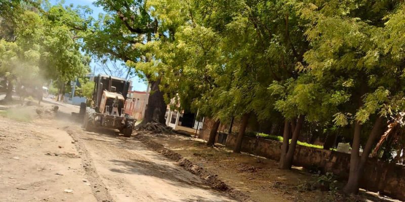 OBRAS: Gobierno de Mazatlán avanza en rehabilitación de caminos rurales con el programa “Camino al Andar”
